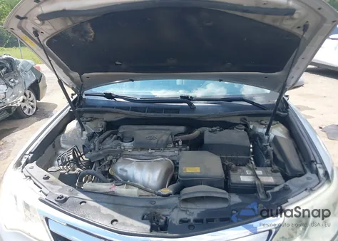 2014 Toyota Camry Le z USA, uszkodzony, nr VIN 4T4BF1FK5ER427343